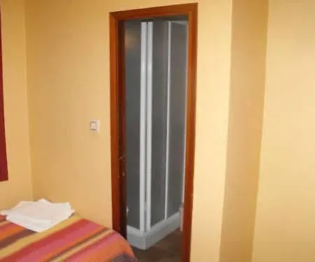 Mediterraneo Hotel *